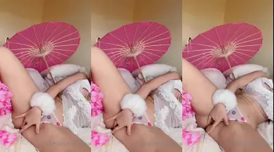 AsianBunnyx Nude Fingering Masturbation Onlyfans Video Leaked