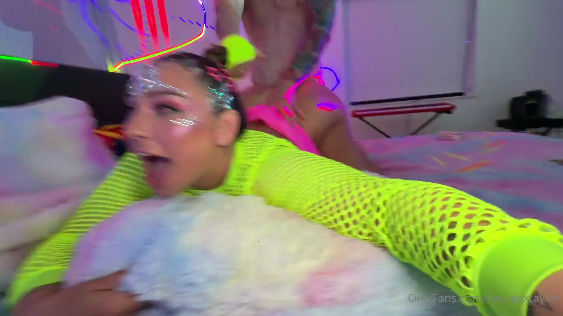 Vivian taylor Big Ass Leads to Deepthroat Video big boobs