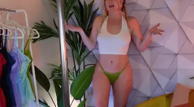 Kat Wonders Unleashes Exclusive Kat Weekly Video Leak