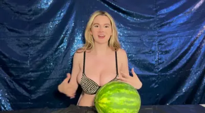 Yellz0 Boobs Watermelon Smash