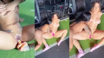Valeria CastaƱeda and her friend have sex in the GYM